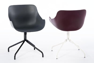 Moderne Bürostühle mit 360°-Drehfunktion und stabilem Sternfuß